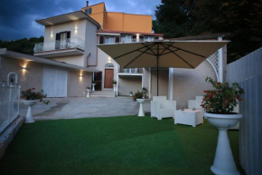 B&B MicAnTo